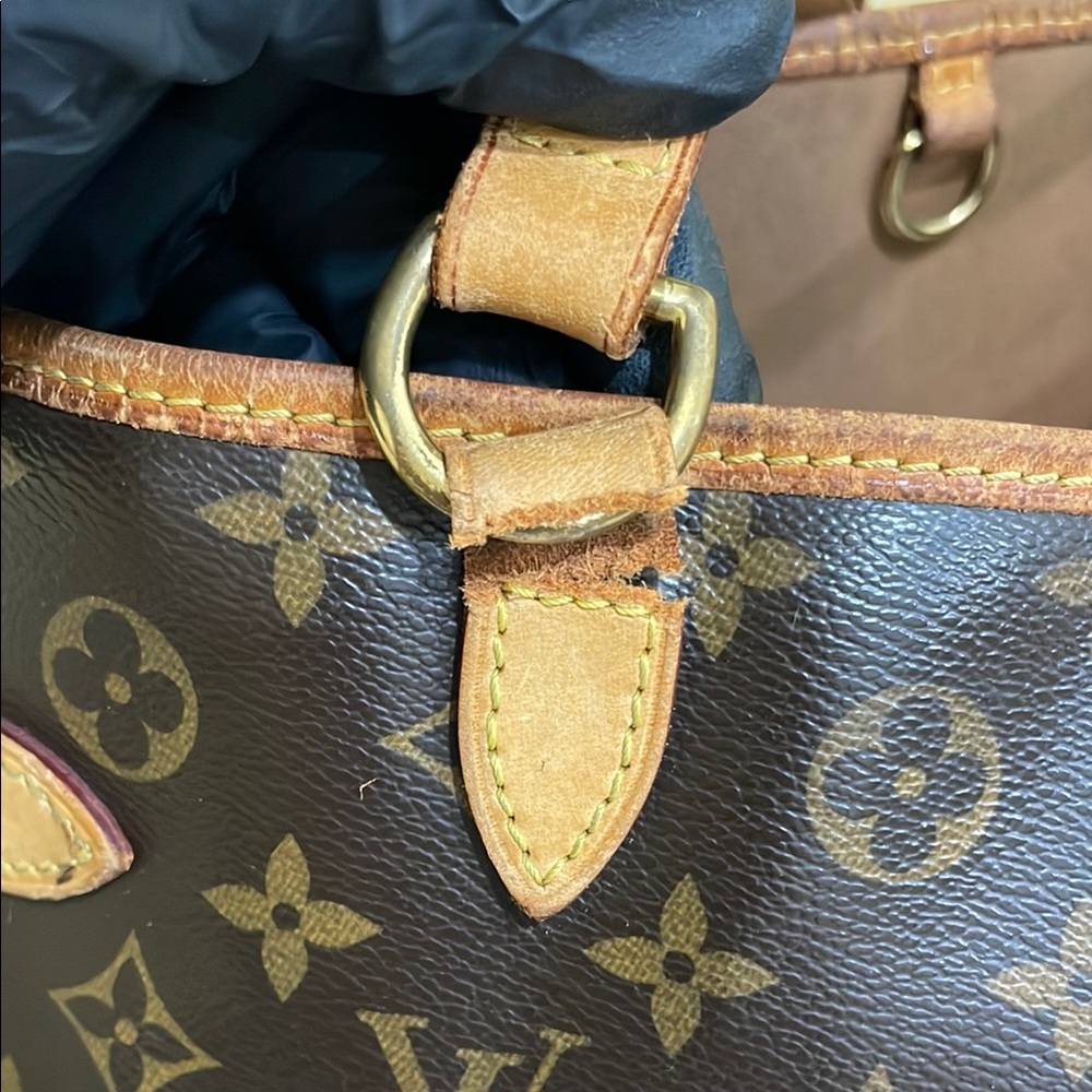 Louis Vuitton Monogram Canvas Brown Shoulder Bag with Tan Leather Handles - Picture 13 of 14